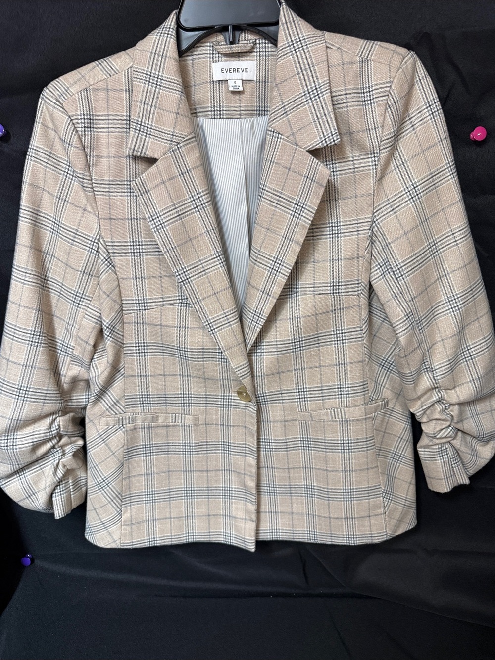 Evereve Beige Plaid Ruched-Sleeve Blazer